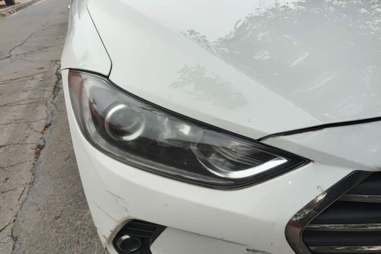 Used Hyundai Elantra (6th Generation / Lingdong) 2018 1.6L Automatic 15th Anniversary Special Edition Right Front Headlight
