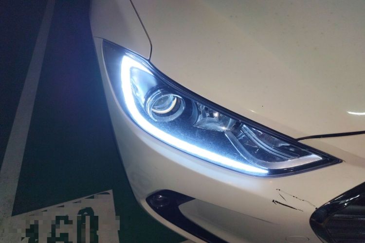 Used Hyundai Elantra (6th Generation / Lingdong) 2018 1.4T Dual-Clutch Xuan Dong · Dynamic Edition Right Front Headlight