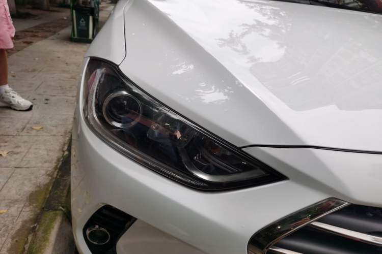 Used Hyundai Elantra (6th Generation / Lingdong) 2018 1.6L Automatic 15th Anniversary Special Edition Right Front Headlight