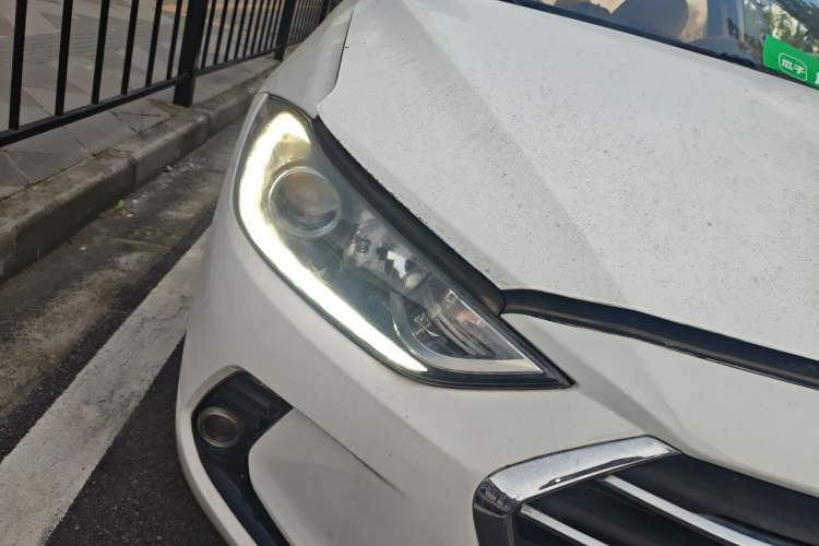 Used Hyundai Elantra (6th Generation / Lingdong) 2018 1.4T Dual-Clutch Xuan Dong · Dynamic Edition Right Front Headlight