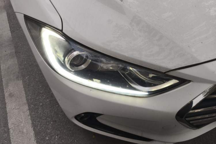 Used Hyundai Elantra (6th Generation / Lingdong) 2018 1.4T Dual-Clutch Xuan Dong · Dynamic Edition Right Front Headlight
