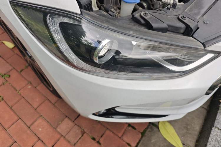 Used Hyundai Elantra (6th Generation / Lingdong) 2018 1.4T Dual-Clutch Xuan Dong · Dynamic Edition Right Front Headlight