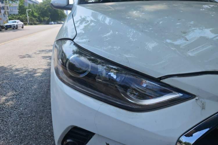 Used Hyundai Elantra (6th Generation / Lingdong) 2018 1.4T Dual-Clutch Xuan Dong · Dynamic Edition Right Front Headlight