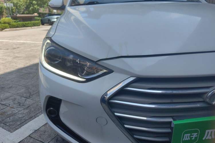 Used Hyundai Elantra (6th Generation / Lingdong) 2018 1.4T Dual-Clutch Xuan Dong · Dynamic Edition Right Front Headlight