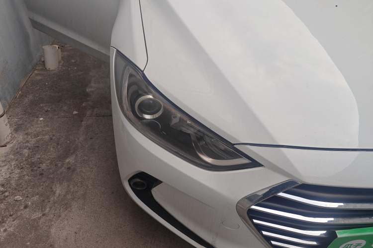 Used Hyundai Elantra (6th Generation / Lingdong) 2018 1.6L Automatic 15th Anniversary Special Edition Right Front Headlight