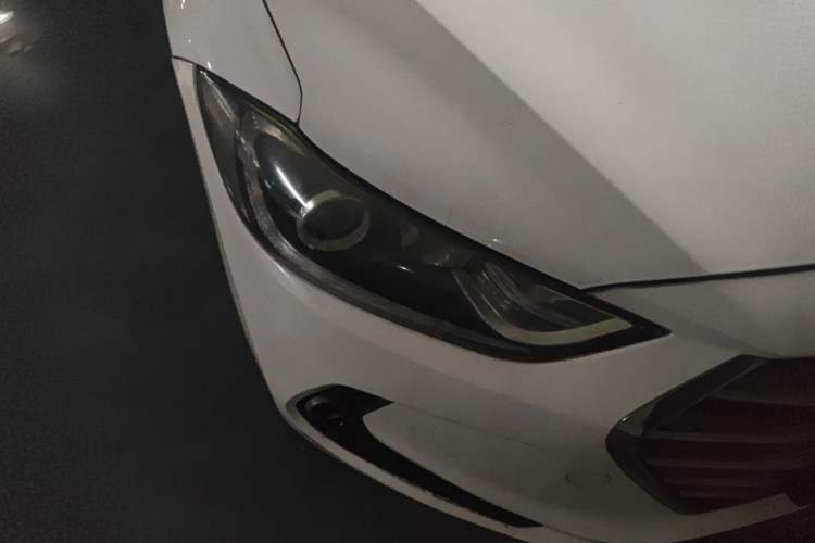 Used Hyundai Elantra (6th Generation / Lingdong) 2018 1.6L Automatic 15th Anniversary Special Edition Right Front Headlight