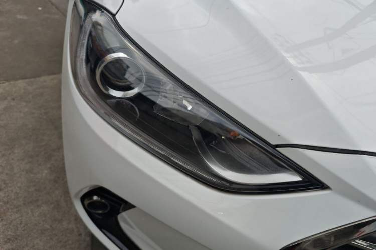 Used Hyundai Elantra (6th Generation / Lingdong) 2018 1.4T Dual-Clutch Xuan Dong · Dynamic Edition Right Front Headlight