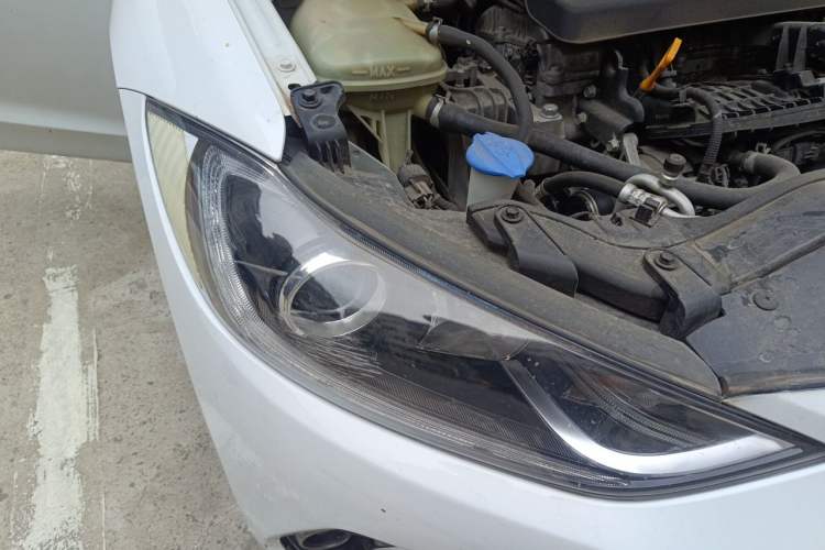 Used Hyundai Elantra (6th Generation / Lingdong) 2018 1.4T Dual-Clutch Xuan Dong · Dynamic Edition Right Front Headlight