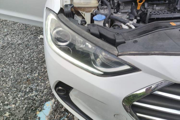 Used Hyundai Elantra (6th Generation / Lingdong) 2018 1.4T Dual-Clutch Xuan Dong · Dynamic Edition Right Front Headlight
