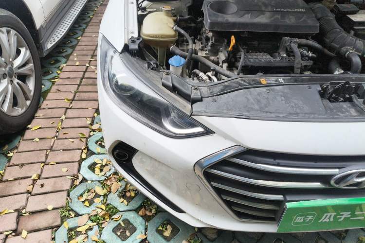 Used Hyundai Elantra (6th Generation / Lingdong) 2018 1.4T Dual-Clutch Xuan Dong · Dynamic Edition Right Front Headlight