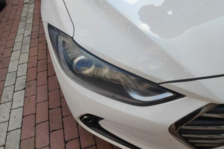 Used Hyundai Elantra (6th Generation / Lingdong) 2018 1.6L Automatic 15th Anniversary Special Edition Right Front Headlight