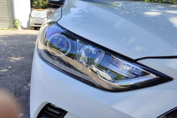 Used Hyundai Elantra (6th Generation / Lingdong) 2018 1.4T Dual-Clutch Xuan Dong · Dynamic Edition Right Front Headlight