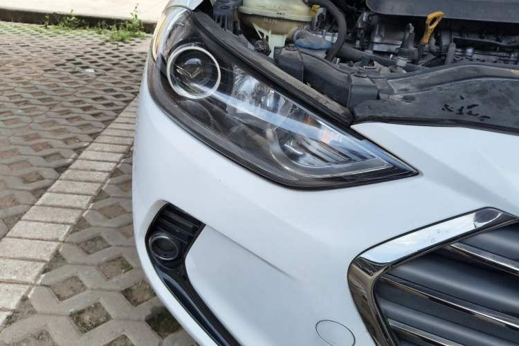 Used Hyundai Elantra (6th Generation / Lingdong) 2018 1.4T Dual-Clutch Xuan Dong · Dynamic Edition Right Front Headlight