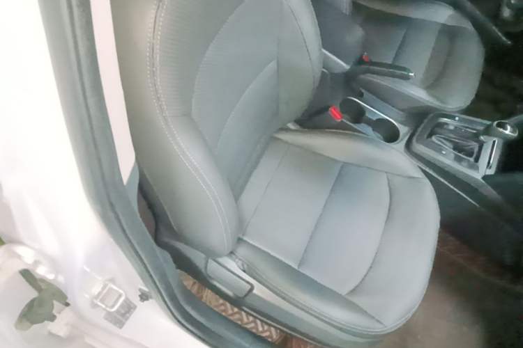 Used Hyundai Elantra (6th Generation / Lingdong) 2018 1.4T Dual-Clutch Xuan Dong · Dynamic Edition Right Front Seat