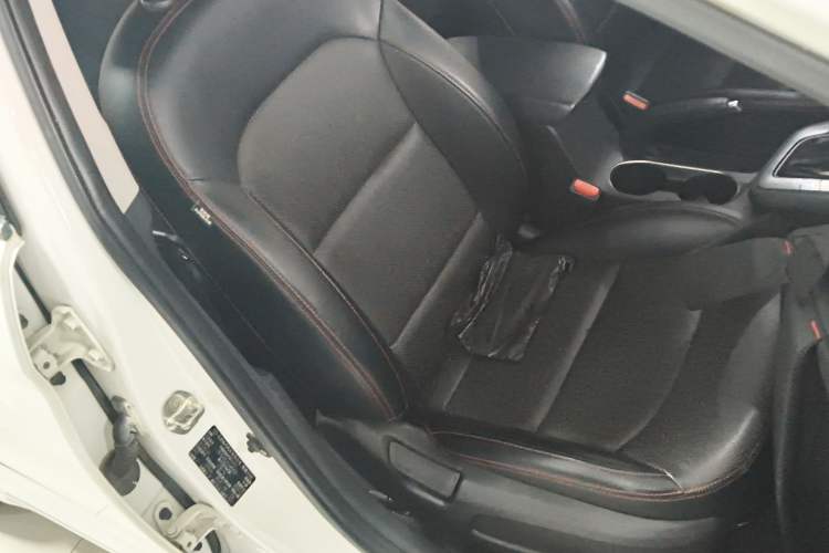 Used Hyundai Elantra (6th Generation / Lingdong) 2018 1.4T Dual-Clutch Xuan Dong · Dynamic Edition Right Front Seat
