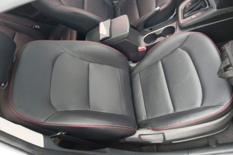 Used Hyundai Elantra (6th Generation / Lingdong) 2018 1.4T Dual-Clutch Xuan Dong · Dynamic Edition Right Front Seat