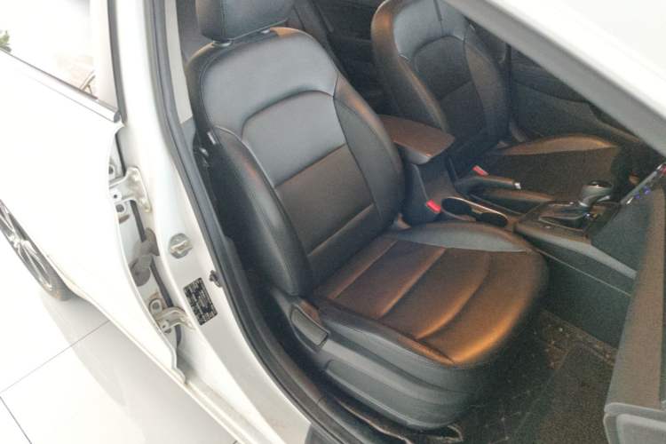 Used Hyundai Elantra (6th Generation / Lingdong) 2018 1.4T Dual-Clutch Xuan Dong · Dynamic Edition Right Front Seat