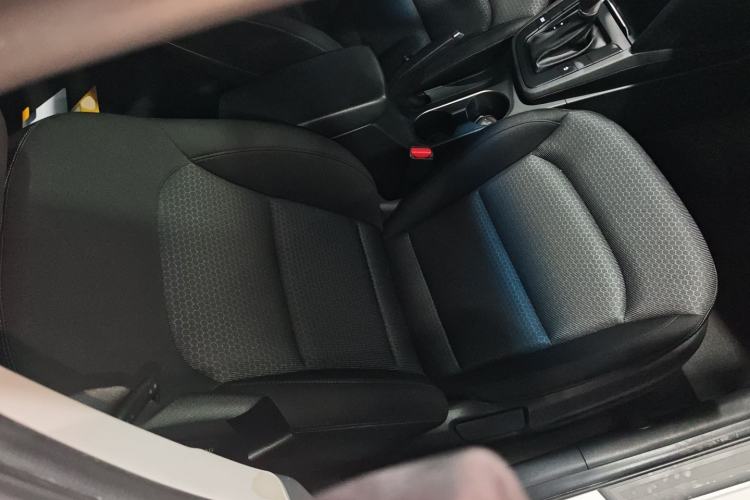 Used Hyundai Elantra (6th Generation / Lingdong) 2018 1.4T Dual-Clutch Xuan Dong · Dynamic Edition Right Front Seat