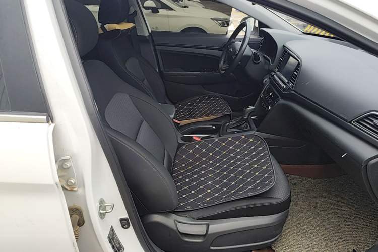 Used Hyundai Elantra (6th Generation / Lingdong) 2018 1.4T Dual-Clutch Xuan Dong · Dynamic Edition Right Front Seat