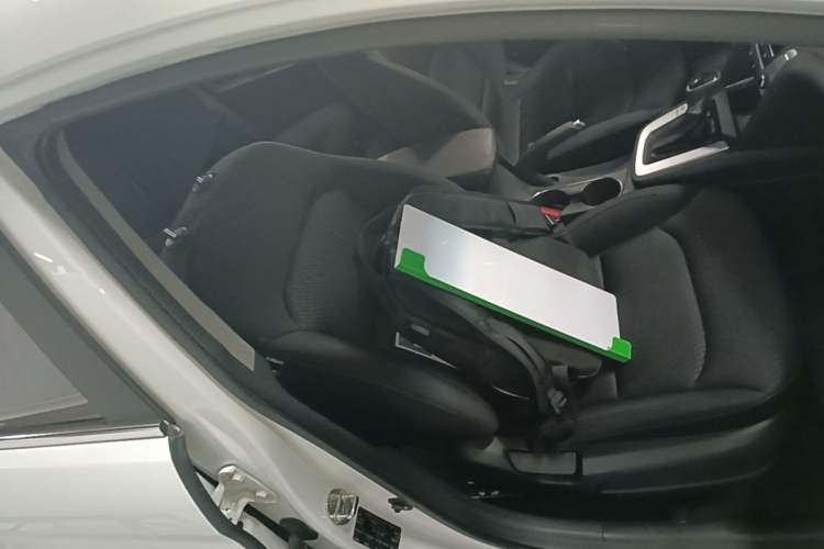Used Hyundai Elantra (6th Generation / Lingdong) 2018 1.6L Automatic 15th Anniversary Special Edition Right Front Seat