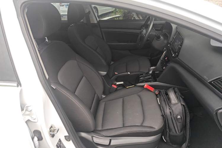 Used Hyundai Elantra (6th Generation / Lingdong) 2018 1.4T Dual-Clutch Xuan Dong · Dynamic Edition Right Front Seat