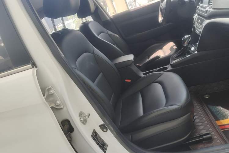 Used Hyundai Elantra (6th Generation / Lingdong) 2018 1.4T Dual-Clutch Xuan Dong · Dynamic Edition Right Front Seat