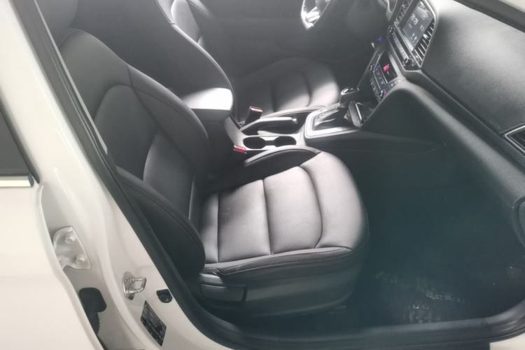 Used Hyundai Elantra (6th Generation / Lingdong) 2018 1.4T Dual-Clutch Xuan Dong · Dynamic Edition Right Front Seat