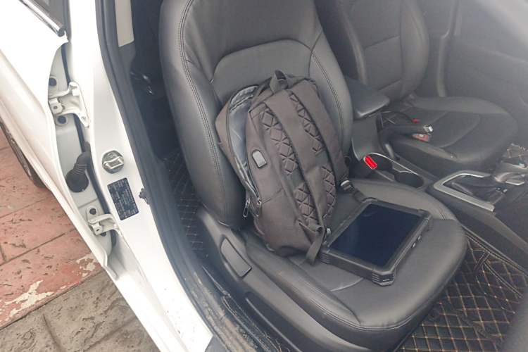 Used Hyundai Elantra (6th Generation / Lingdong) 2018 1.6L Automatic 15th Anniversary Special Edition Right Front Seat