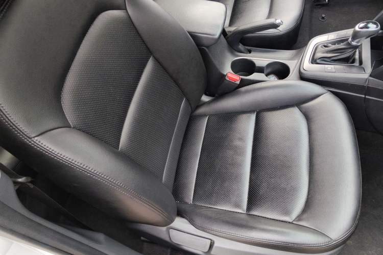 Used Hyundai Elantra (6th Generation / Lingdong) 2018 1.4T Dual-Clutch Xuan Dong · Dynamic Edition Right Front Seat