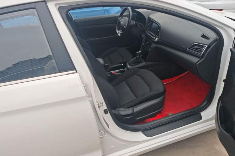 Used Hyundai Elantra (6th Generation / Lingdong) 2018 1.4T Dual-Clutch Xuan Dong · Dynamic Edition Right Front Seat