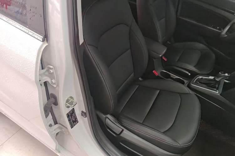 Used Hyundai Elantra (6th Generation / Lingdong) 2018 1.6L Automatic 15th Anniversary Special Edition Right Front Seat