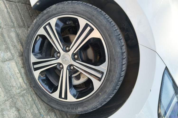 Used Hyundai Elantra (6th Generation / Lingdong) 2018 1.4T Dual-Clutch Xuan Dong · Dynamic Edition Right Front Wheel Hub