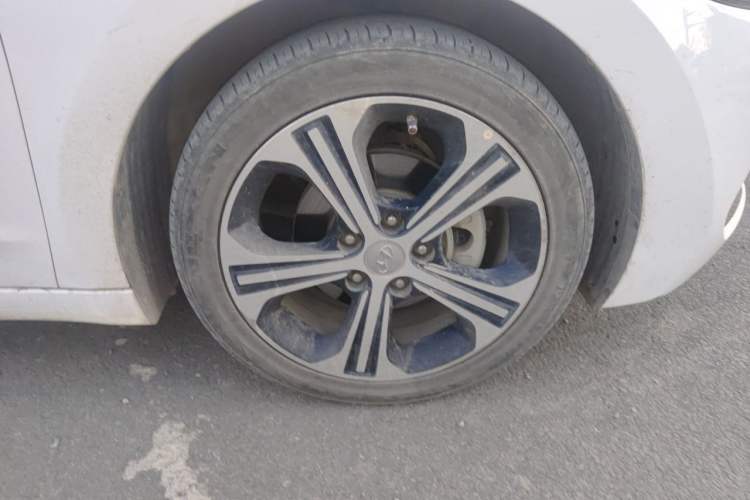 Used Hyundai Elantra (6th Generation / Lingdong) 2018 1.4T Dual-Clutch Xuan Dong · Dynamic Edition Right Front Wheel Hub