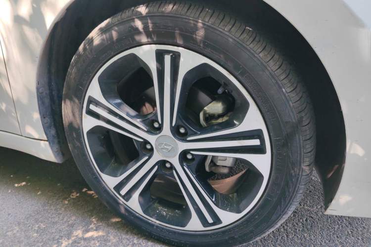 Used Hyundai Elantra (6th Generation / Lingdong) 2018 1.4T Dual-Clutch Xuan Dong · Dynamic Edition Right Front Wheel Hub