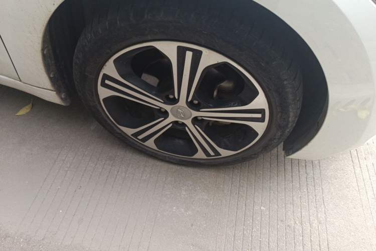 Used Hyundai Elantra (6th Generation / Lingdong) 2018 1.4T Dual-Clutch Xuan Dong · Dynamic Edition Right Front Wheel Hub