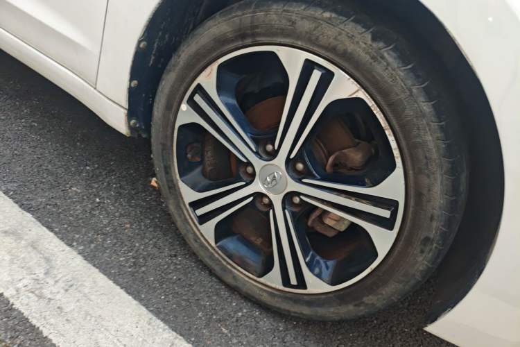 Used Hyundai Elantra (6th Generation / Lingdong) 2018 1.4T Dual-Clutch Xuan Dong · Dynamic Edition Right Front Wheel Hub