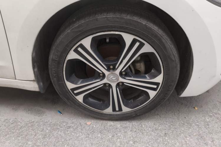 Used Hyundai Elantra (6th Generation / Lingdong) 2018 1.4T Dual-Clutch Xuan Dong · Dynamic Edition Right Front Wheel Hub