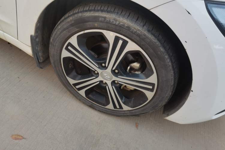 Used Hyundai Elantra (6th Generation / Lingdong) 2018 1.4T Dual-Clutch Xuan Dong · Dynamic Edition Right Front Wheel Hub