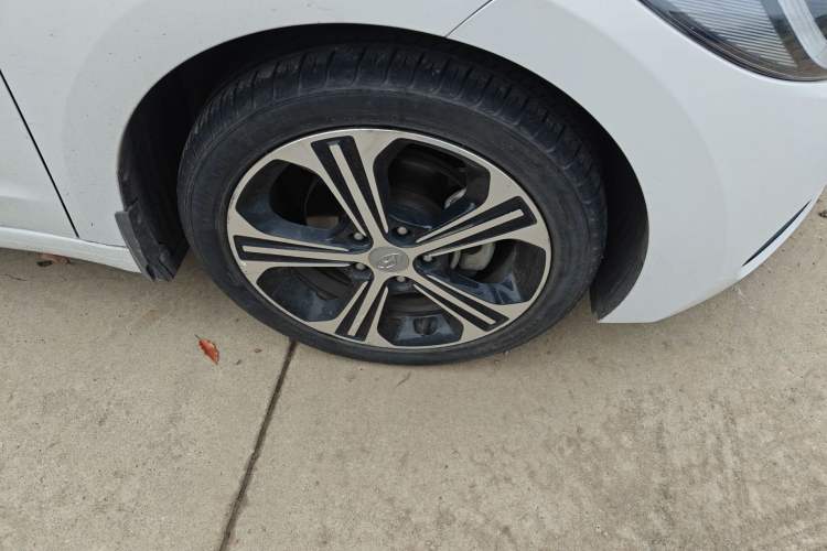 Used Hyundai Elantra (6th Generation / Lingdong) 2018 1.4T Dual-Clutch Xuan Dong · Dynamic Edition Right Front Wheel Hub