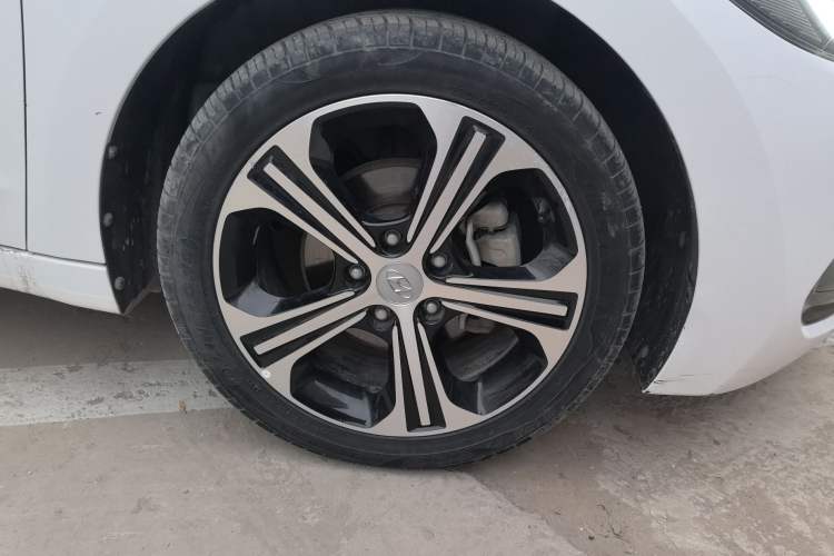 Used Hyundai Elantra (6th Generation / Lingdong) 2018 1.4T Dual-Clutch Xuan Dong · Dynamic Edition Right Front Wheel Hub