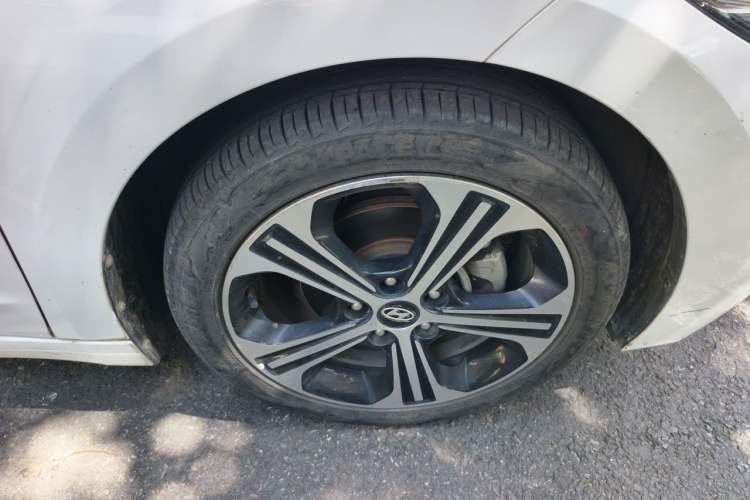 Used Hyundai Elantra (6th Generation / Lingdong) 2018 1.4T Dual-Clutch Xuan Dong · Dynamic Edition Right Front Wheel Hub