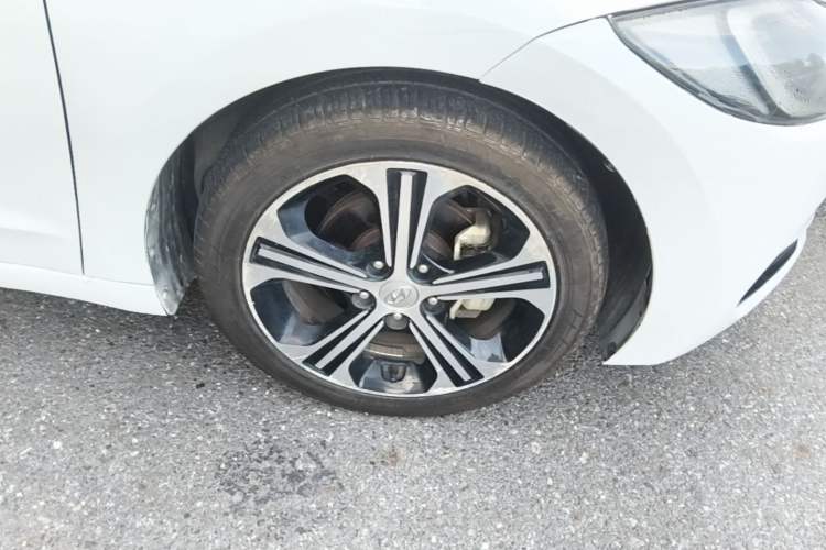 Used Hyundai Elantra (6th Generation / Lingdong) 2018 1.4T Dual-Clutch Xuan Dong · Dynamic Edition Right Front Wheel Hub