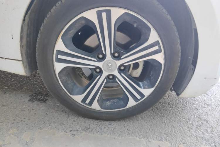 Used Hyundai Elantra (6th Generation / Lingdong) 2018 1.4T Dual-Clutch Xuan Dong · Dynamic Edition Right Front Wheel Hub