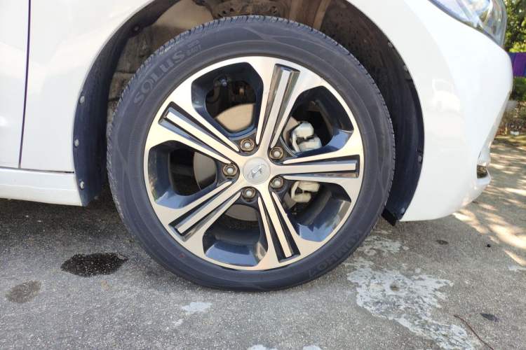 Used Hyundai Elantra (6th Generation / Lingdong) 2018 1.4T Dual-Clutch Xuan Dong · Dynamic Edition Right Front Wheel Hub