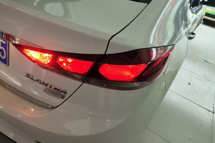 Used Hyundai Elantra (6th Generation / Lingdong) 2018 1.4T Dual-Clutch Xuan Dong · Dynamic Edition Right Rear Taillight