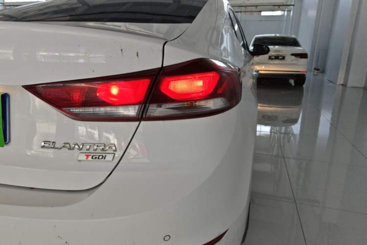 Used Hyundai Elantra (6th Generation / Lingdong) 2018 1.4T Dual-Clutch Xuan Dong · Dynamic Edition Right Rear Taillight