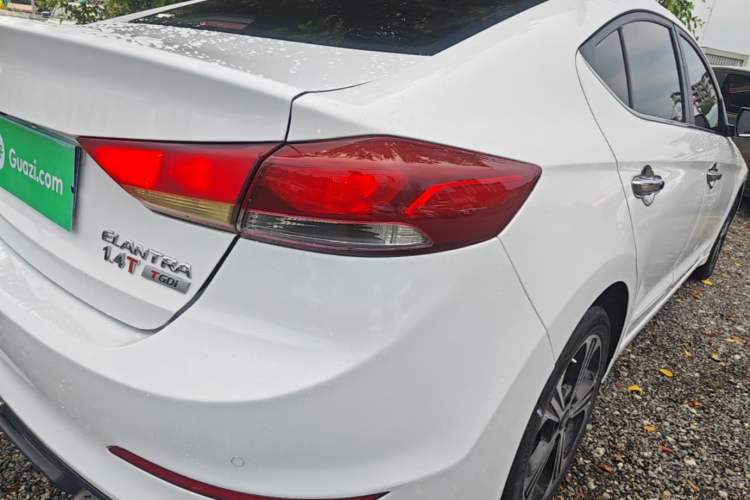 Used Hyundai Elantra (6th Generation / Lingdong) 2018 1.4T Dual-Clutch Xuan Dong · Dynamic Edition Right Rear Taillight
