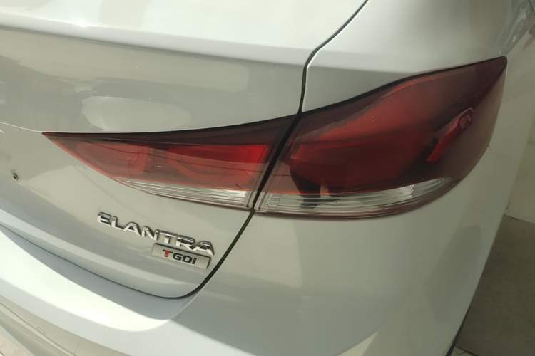 Used Hyundai Elantra (6th Generation / Lingdong) 2018 1.4T Dual-Clutch Xuan Dong · Dynamic Edition Right Rear Taillight