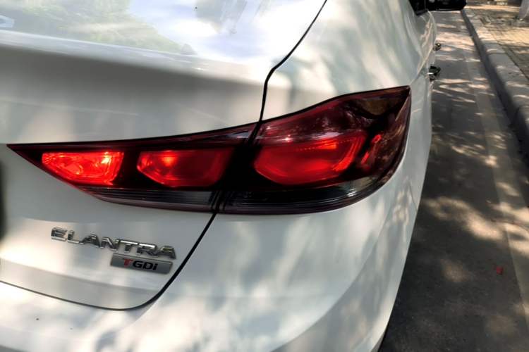 Used Hyundai Elantra (6th Generation / Lingdong) 2018 1.4T Dual-Clutch Xuan Dong · Dynamic Edition Right Rear Taillight