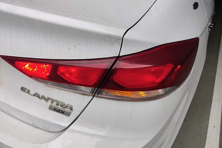 Used Hyundai Elantra (6th Generation / Lingdong) 2018 1.6L Automatic 15th Anniversary Special Edition Right Rear Taillight